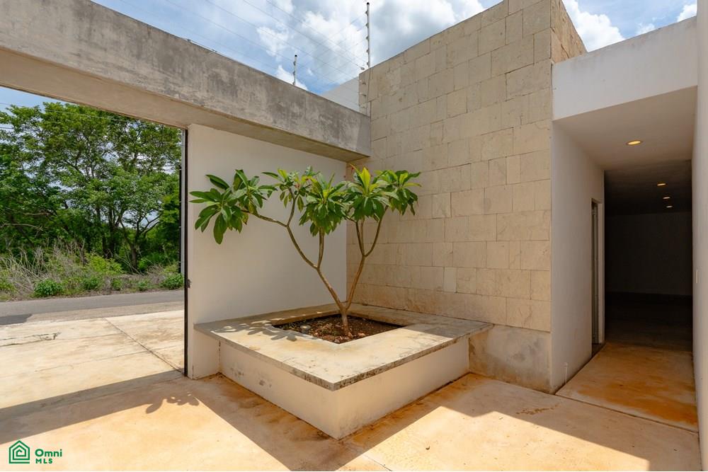 Single-Level Architectural Residence | Temozón Norte, Mérida