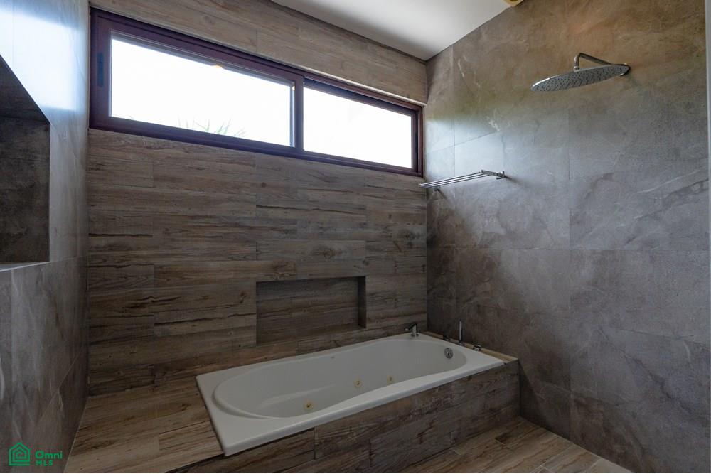 Single-Level Architectural Residence | Temozón Norte, Mérida