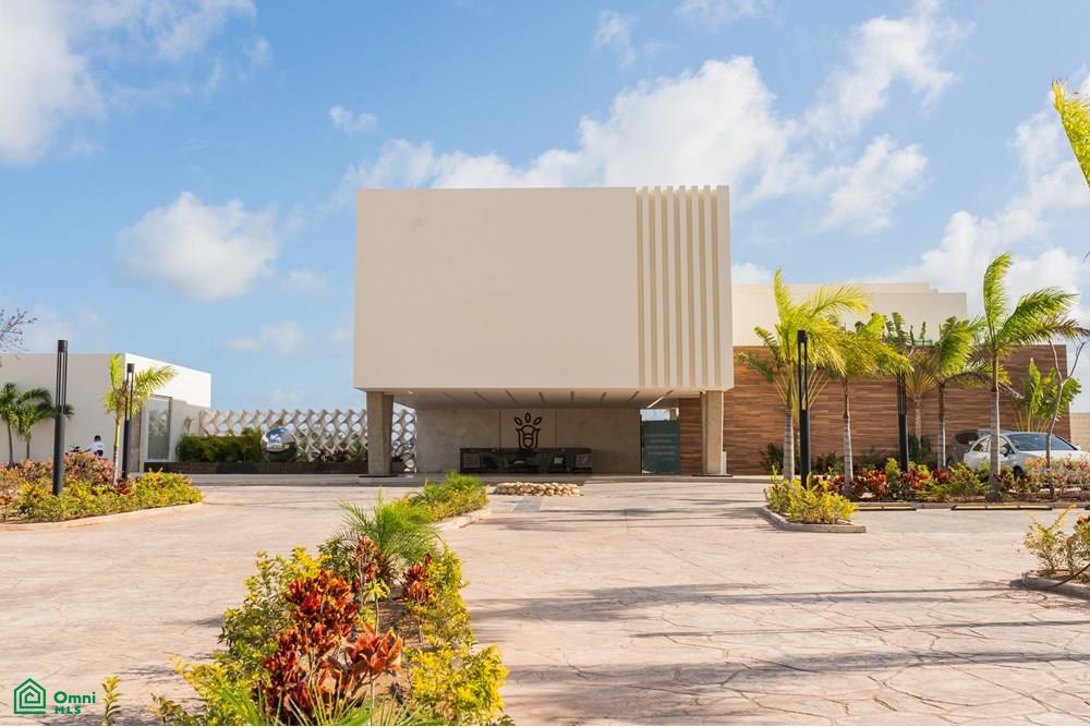 Residential Lot for Sale in Cancún | Lot 3, Parque Victoria – Lausana Residencial