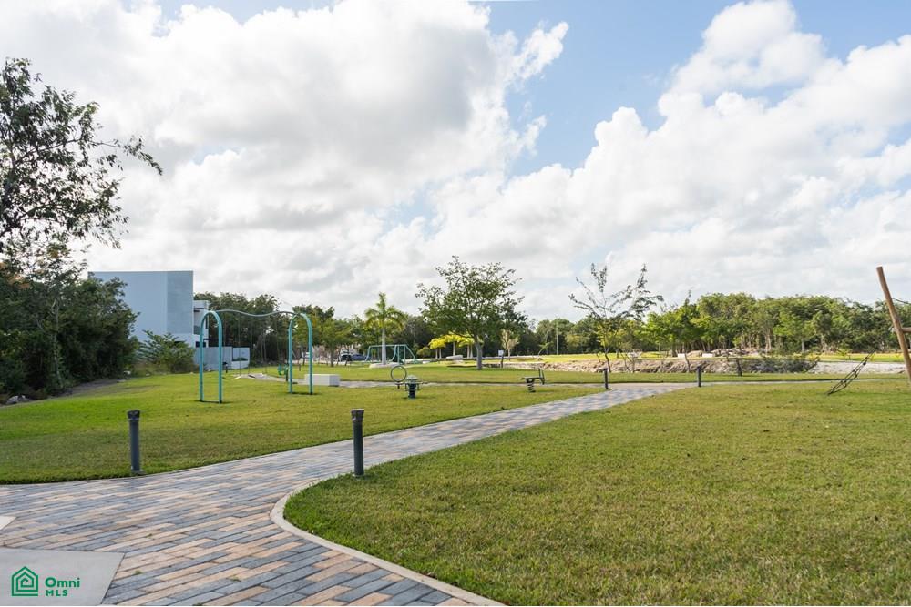 Residential Lot for Sale in Cancún | Lot 3, Parque Victoria – Lausana Residencial