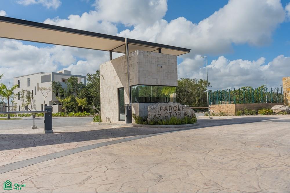 Residential Lot for Sale in Cancún | Lot 3, Parque Victoria – Lausana Residencial