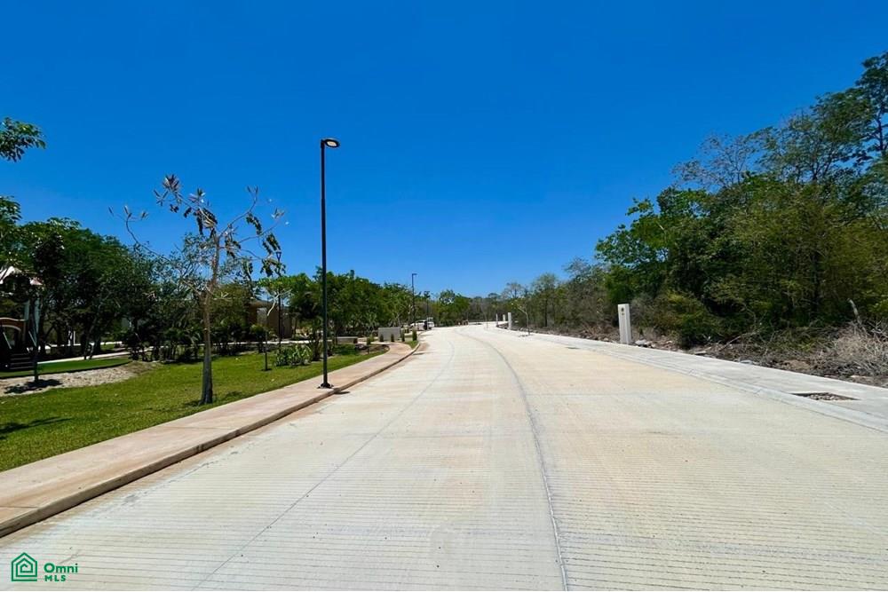 Calle 28 104, Komchén, Mérida, Yucatán
