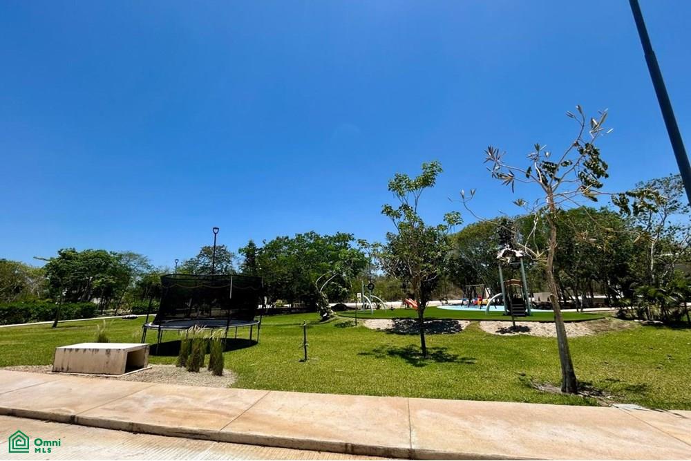 Calle 28 104, Komchén, Mérida, Yucatán