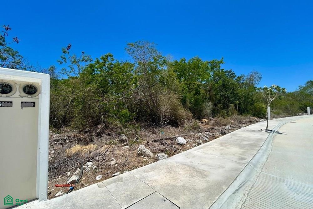 Calle 28 104, Komchén, Mérida, Yucatán