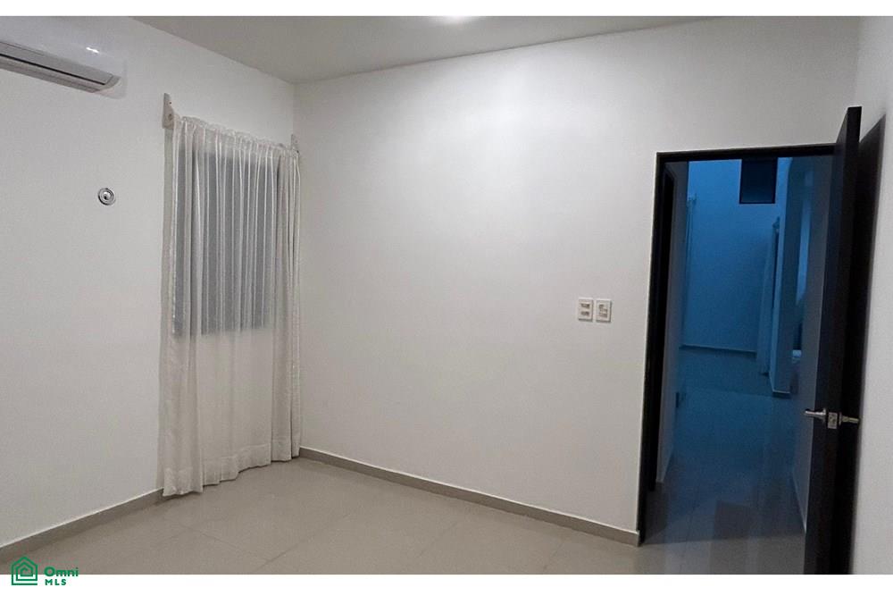 Calle 67 164, Chichi Suárez, Mérida, Yucatán
