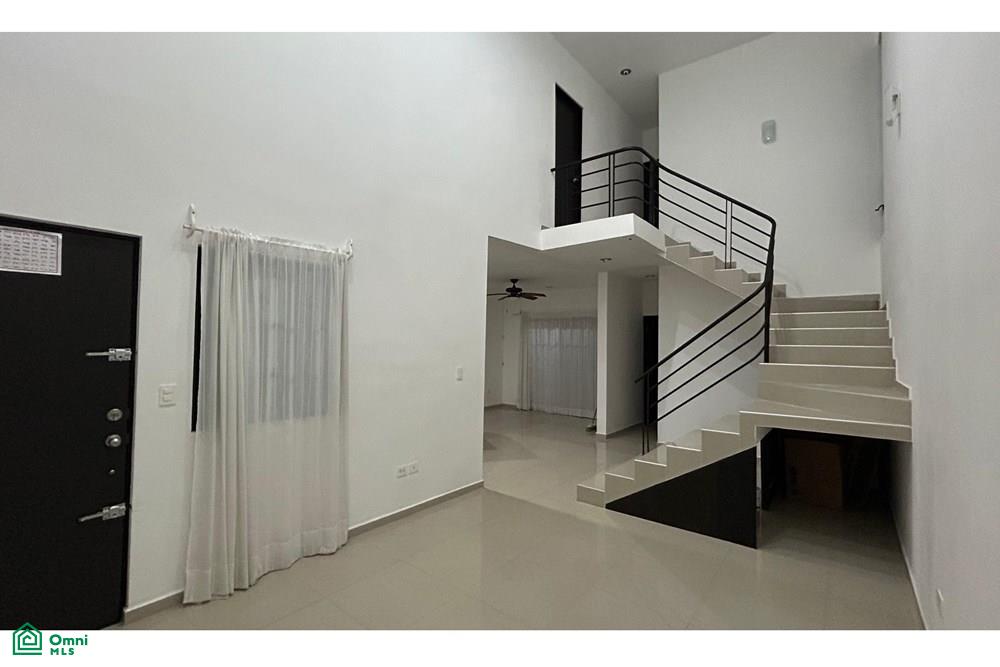 Calle 67 164, Chichi Suárez, Mérida, Yucatán
