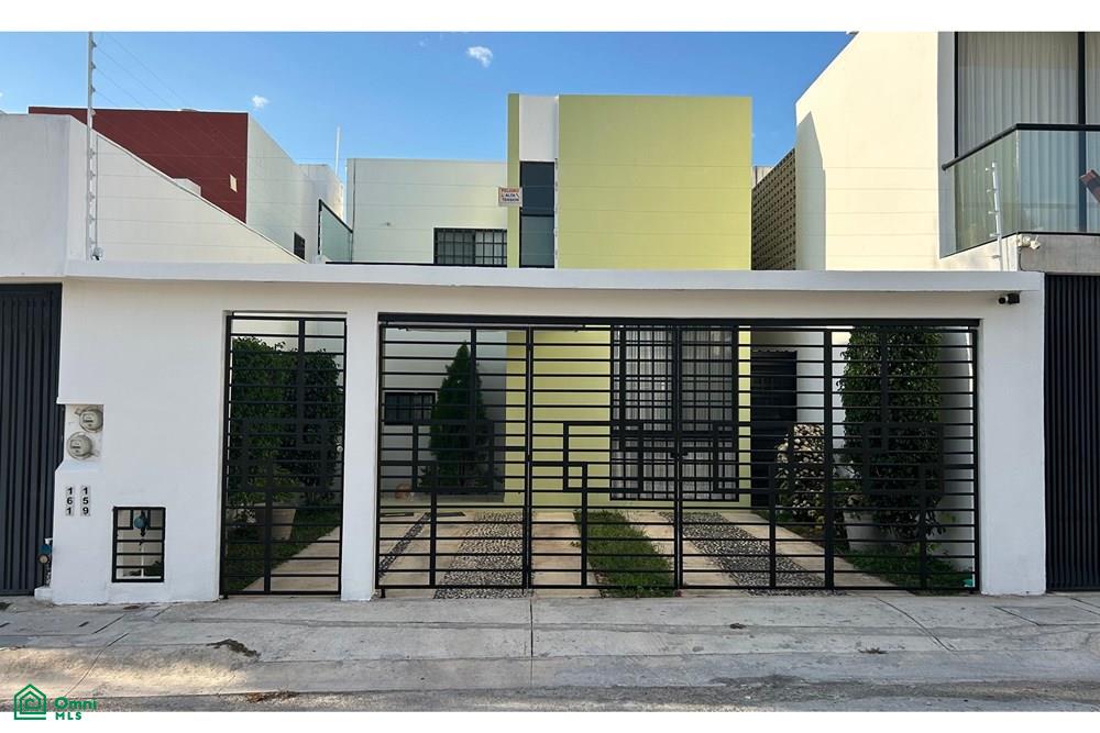 Calle 67 164, Chichi Suárez, Mérida, Yucatán