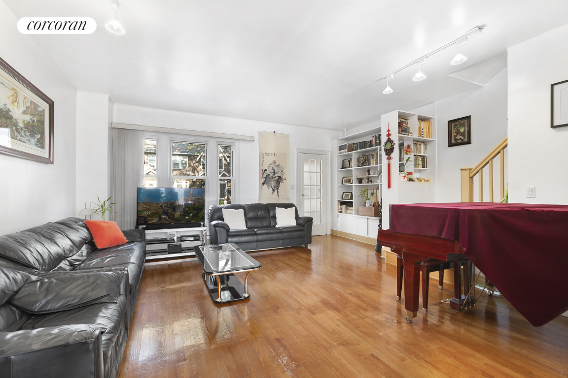 82-76 160TH Street NA