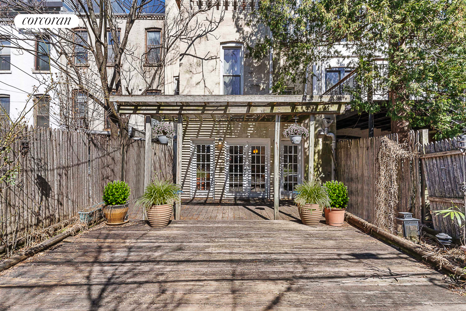 546 47TH Street
