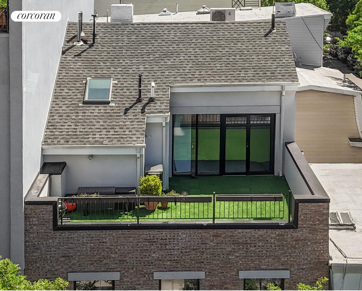 212 FRANKLIN Street
