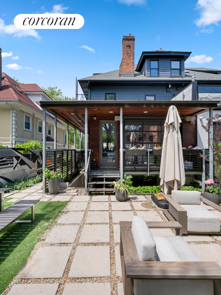 7807 RIDGE Boulevard