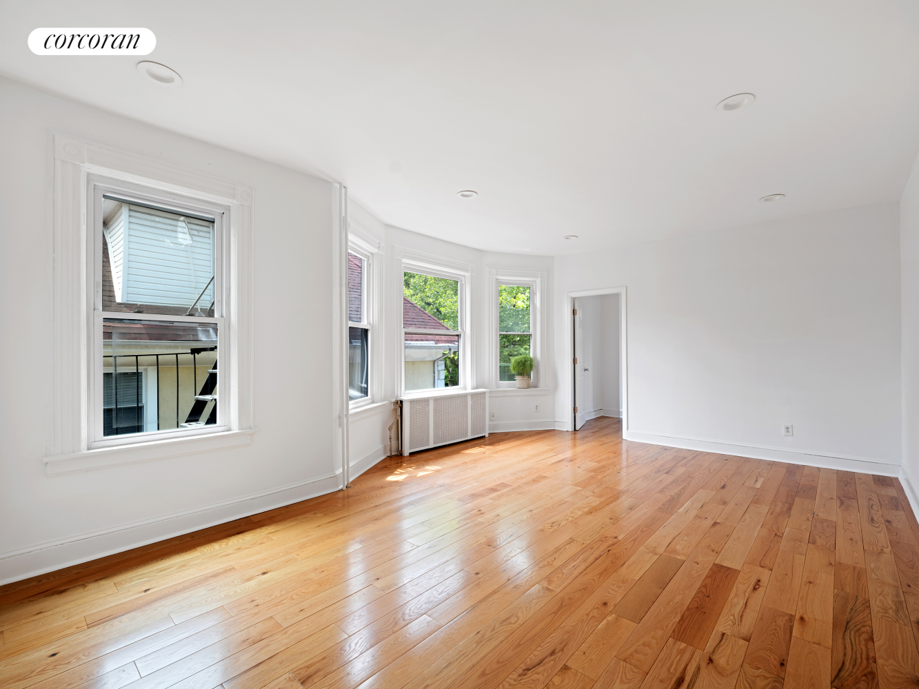 7807 RIDGE Boulevard