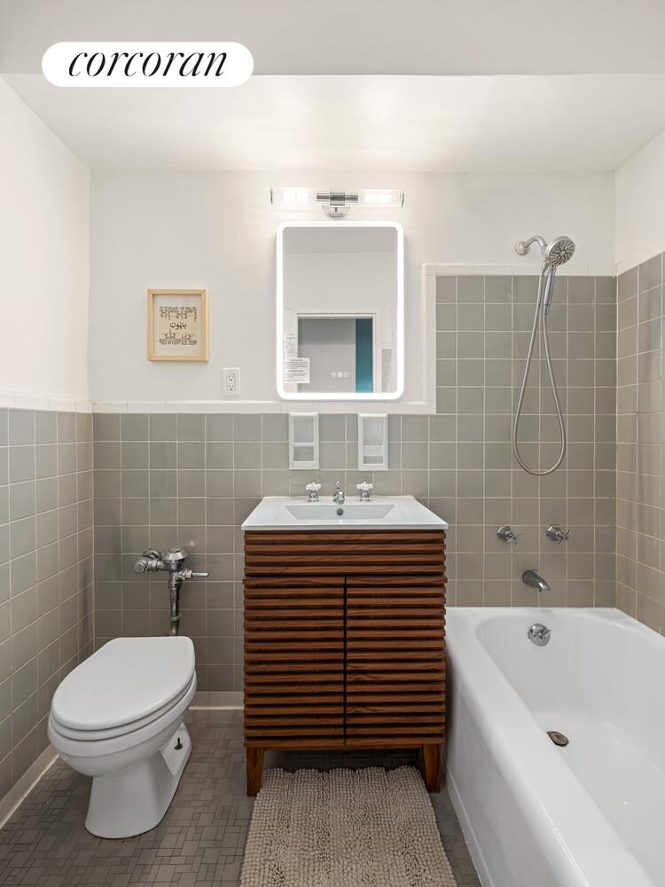 175 WILLOUGHBY Street 3C