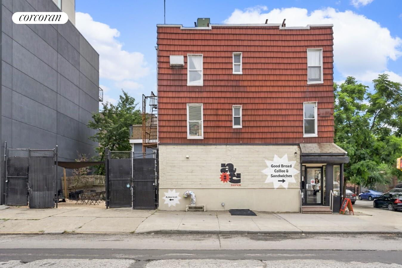 292 LEONARD Street