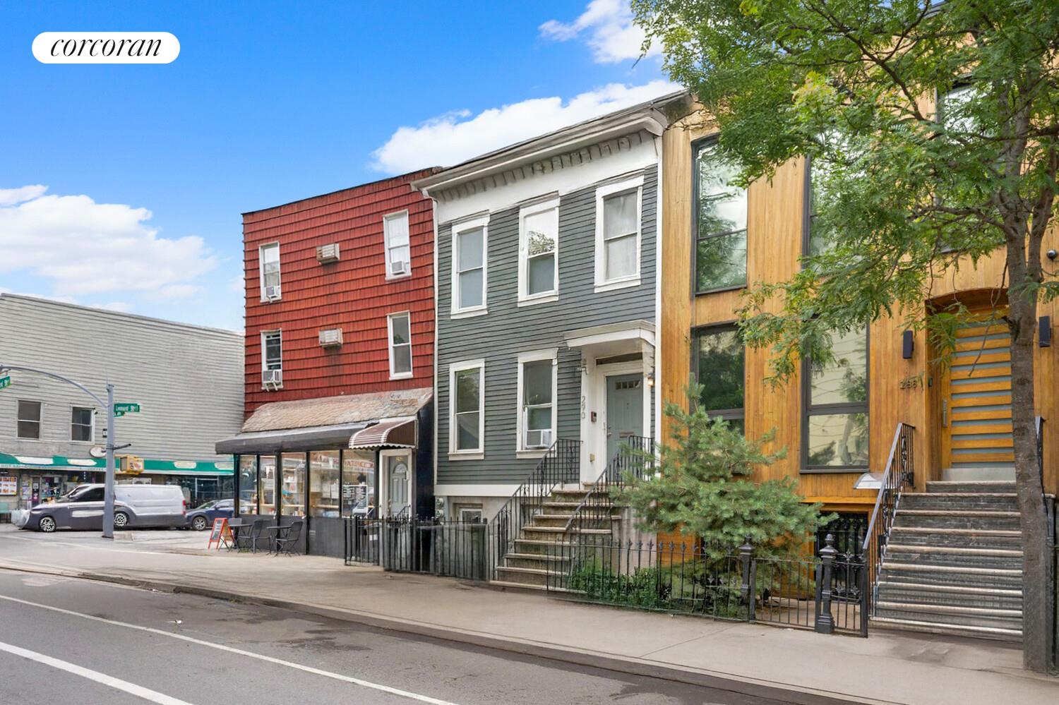 290-292 LEONARD Street