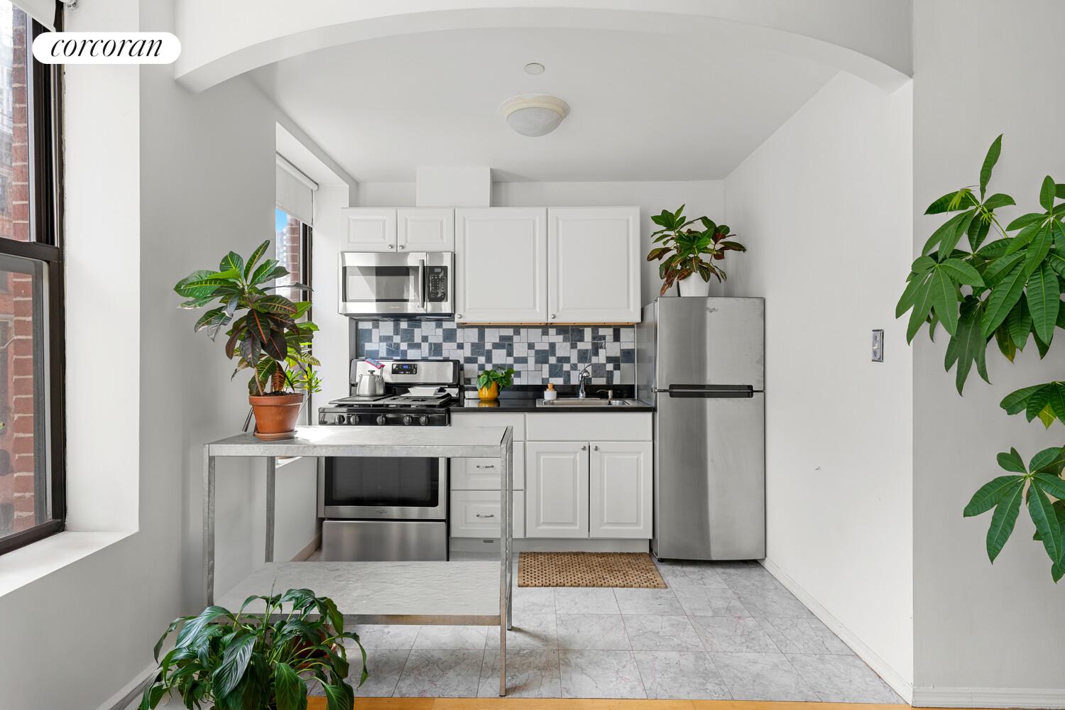 183 DUANE Street BUILDING