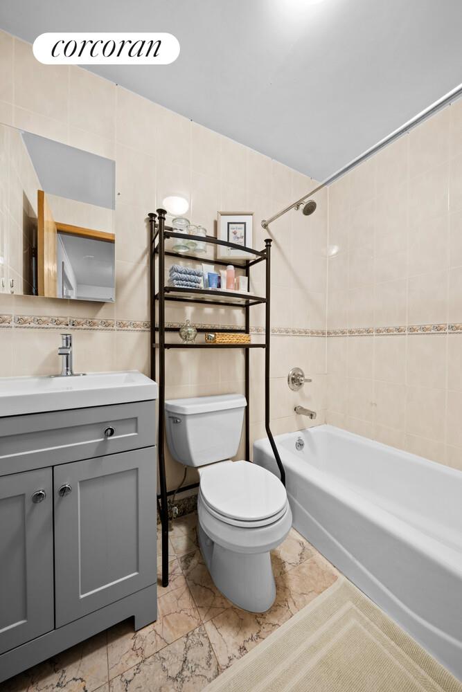 183 DUANE Street BUILDING