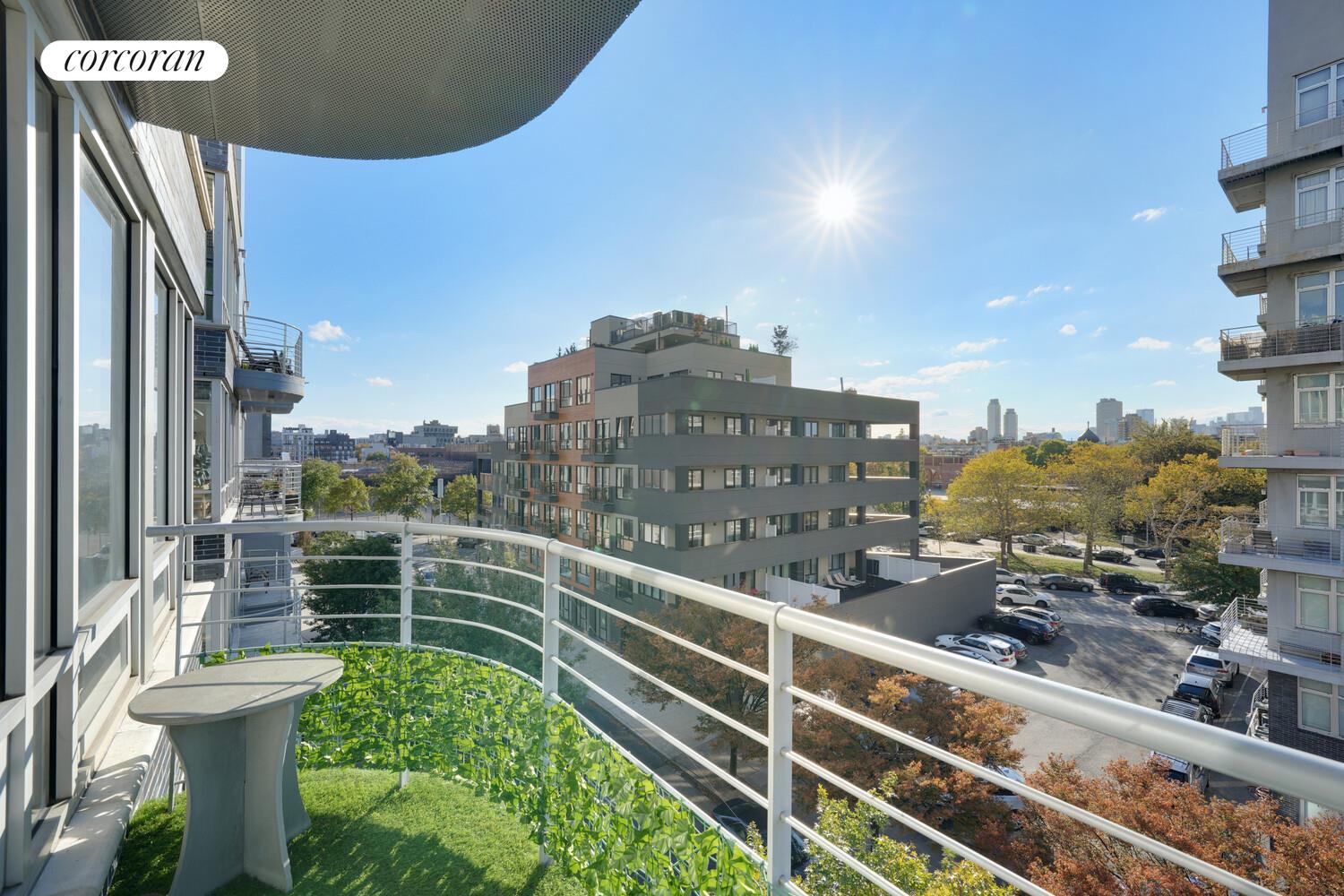 36 ECKFORD Street 5A