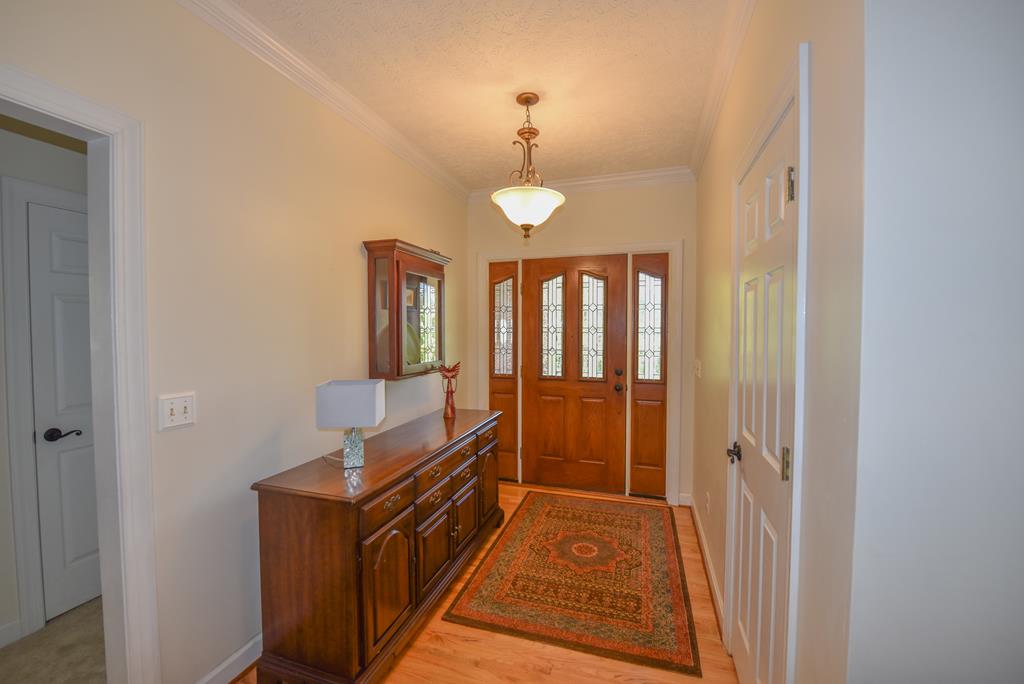 306 Greenview Ct, McCormick