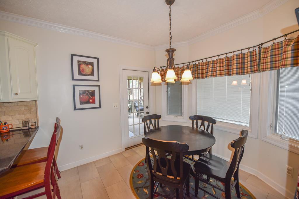 306 Greenview Ct, McCormick