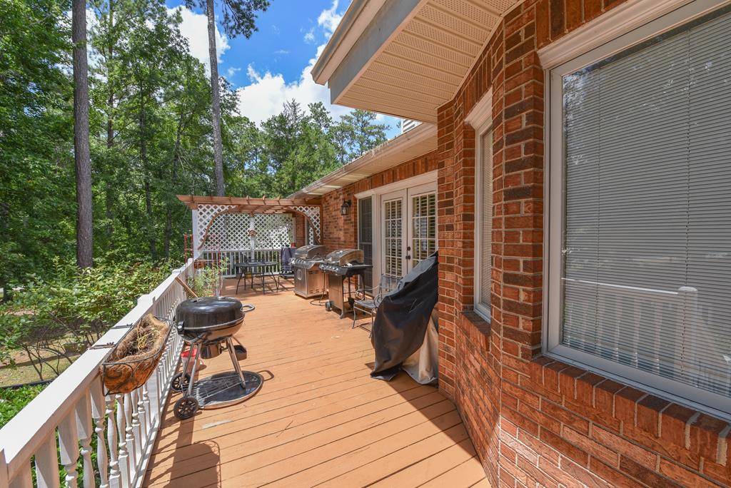 306 Greenview Ct, McCormick