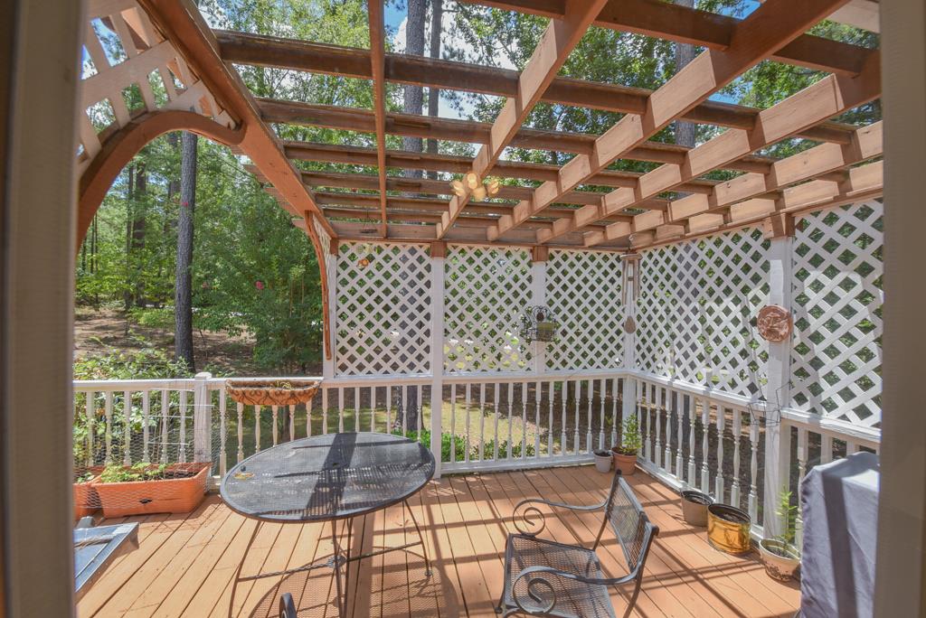 306 Greenview Ct, McCormick