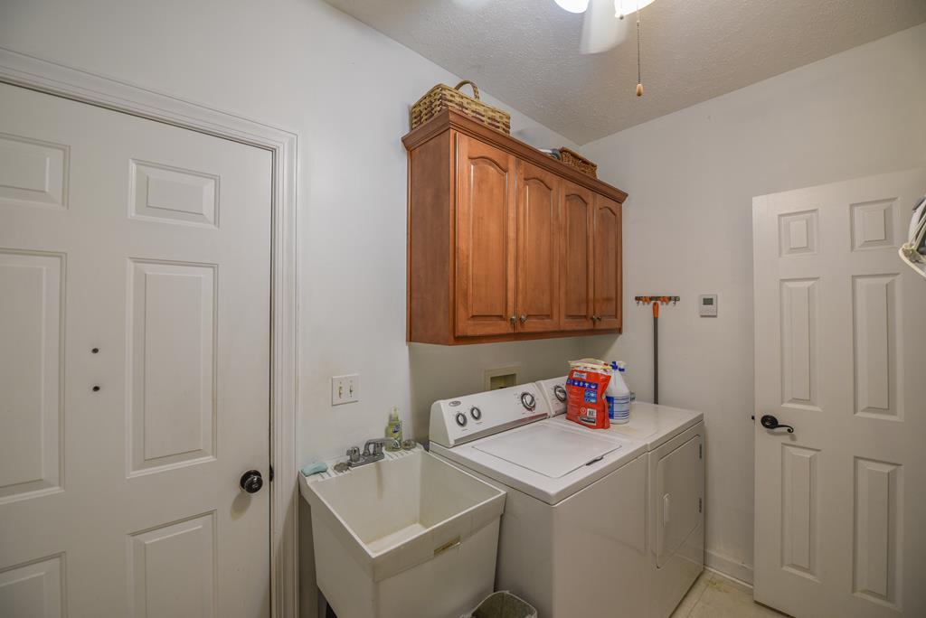 306 Greenview Ct, McCormick