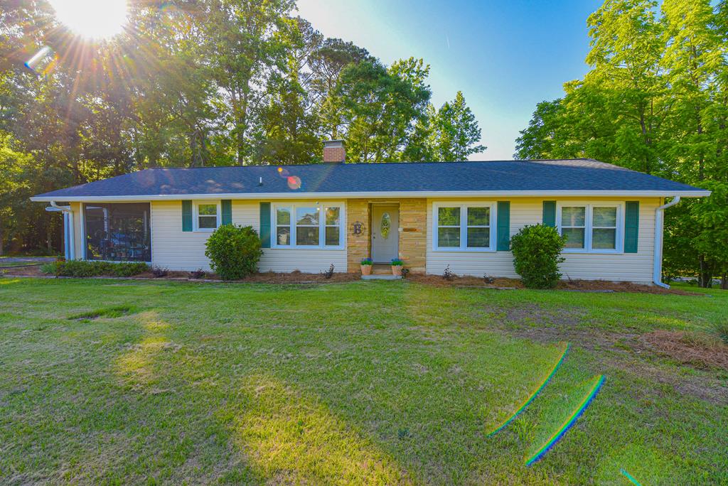 1801 Emerald Road