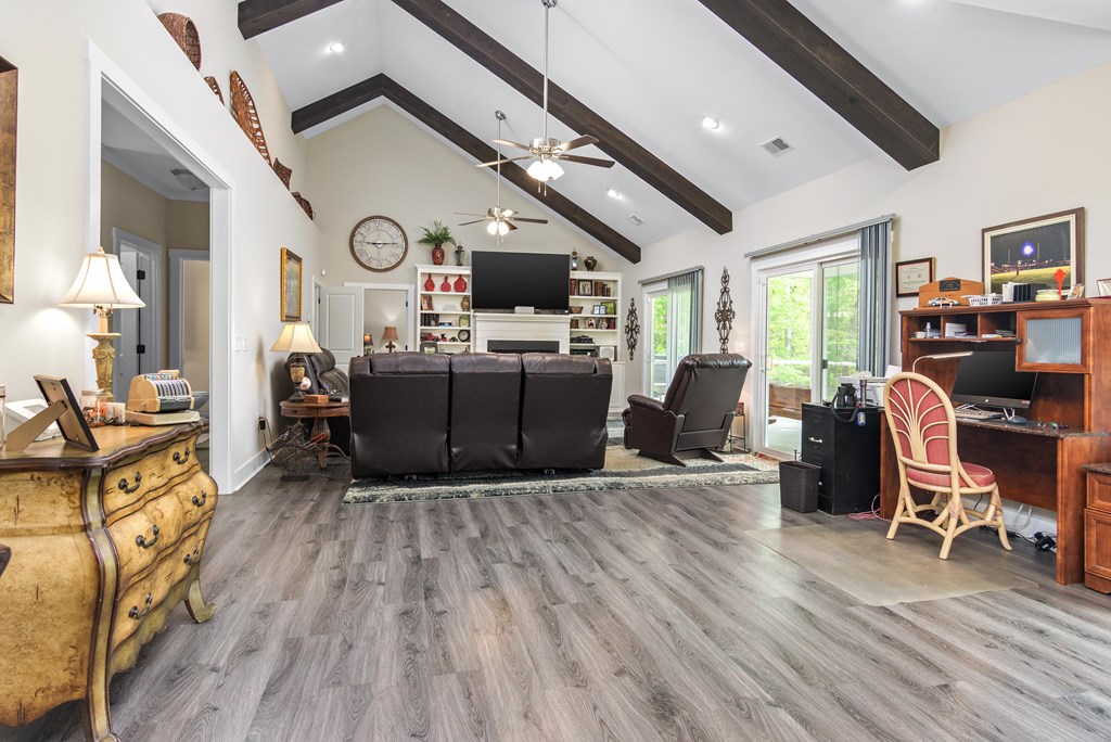 333 Paradise Point