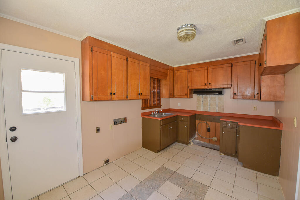 326 Windmill Circle