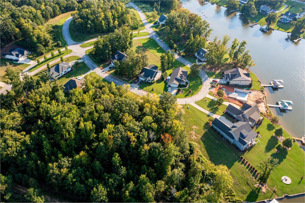 112 King Circle