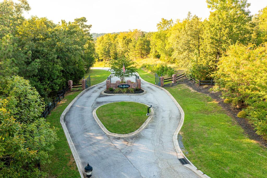 112 King Circle