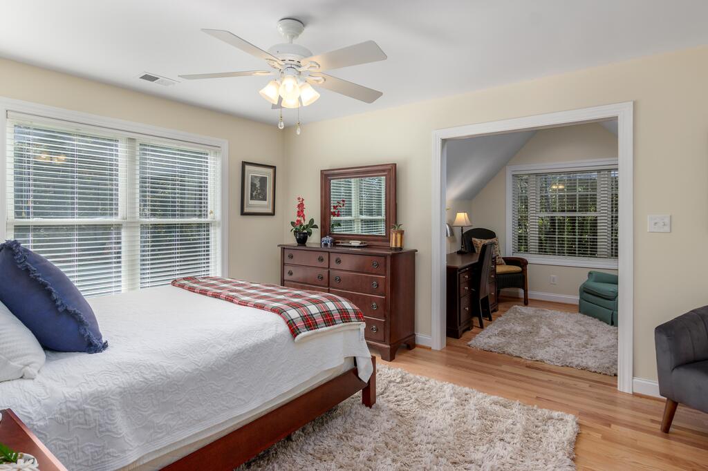 732 Eagles Harbor Drive