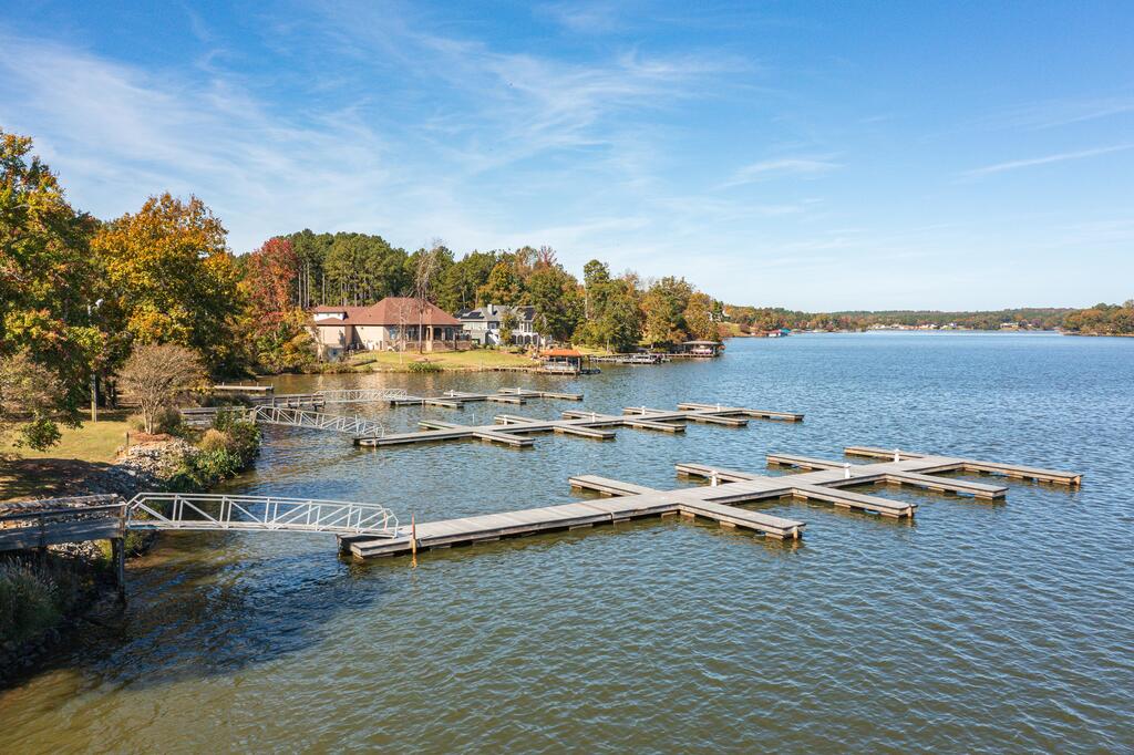 732 Eagles Harbor Drive