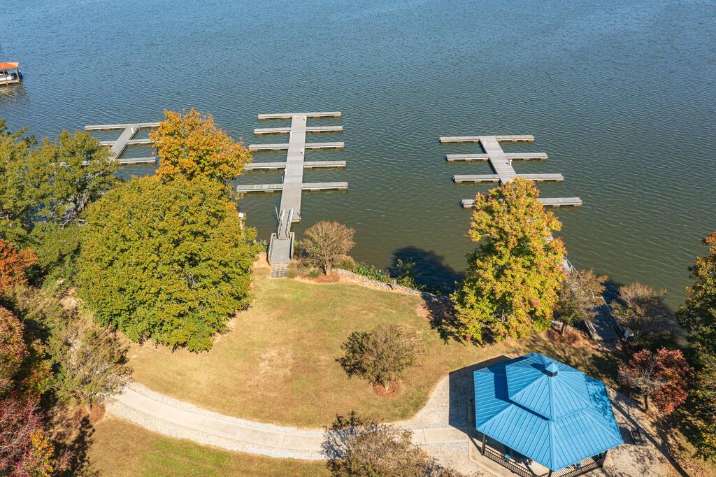 732 Eagles Harbor Drive