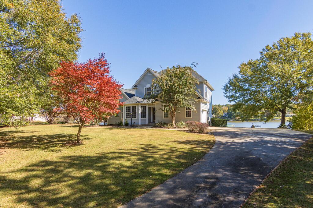 732 Eagles Harbor Drive