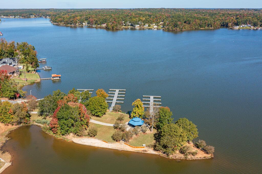 732 Eagles Harbor Drive