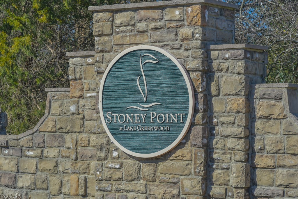 816 Swing About Road