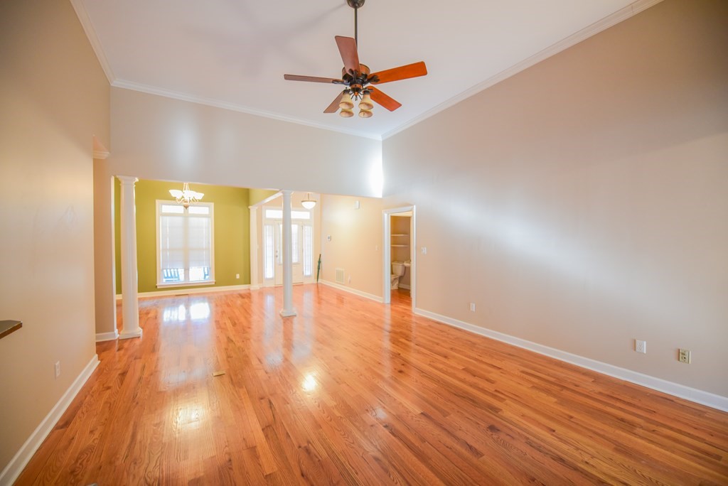 1008 HuntersCreek Boulevard