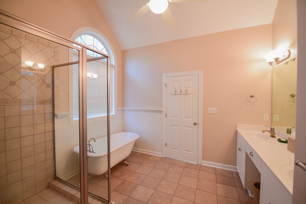 1008 HuntersCreek Boulevard