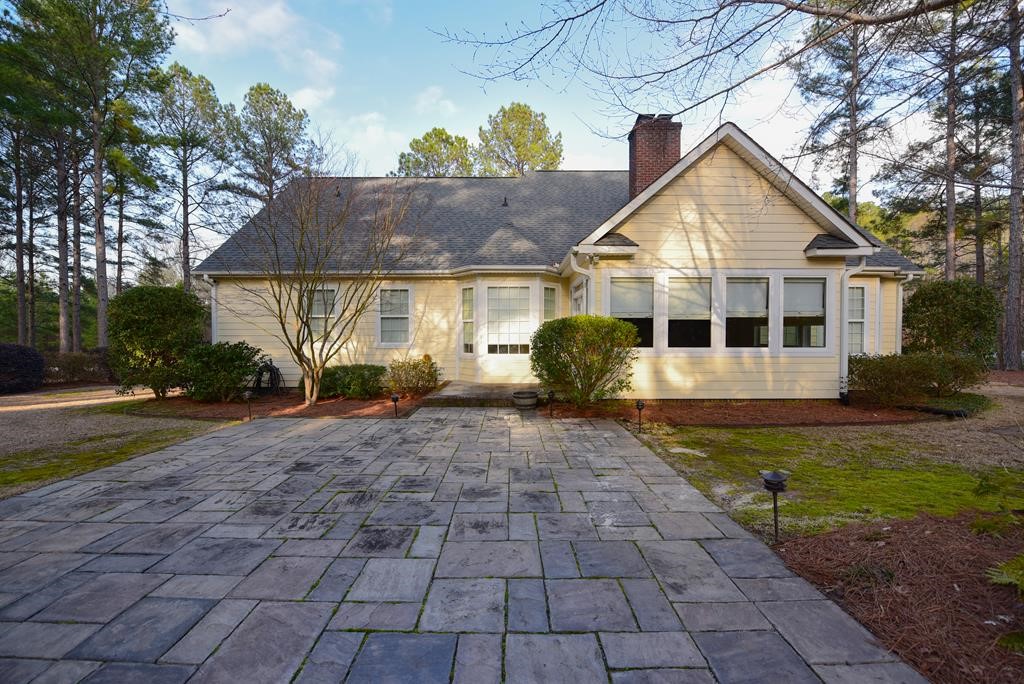 1008 HuntersCreek Boulevard