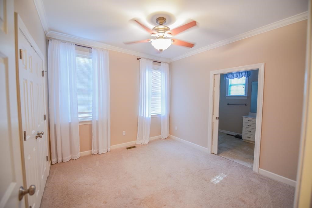 1008 HuntersCreek Boulevard