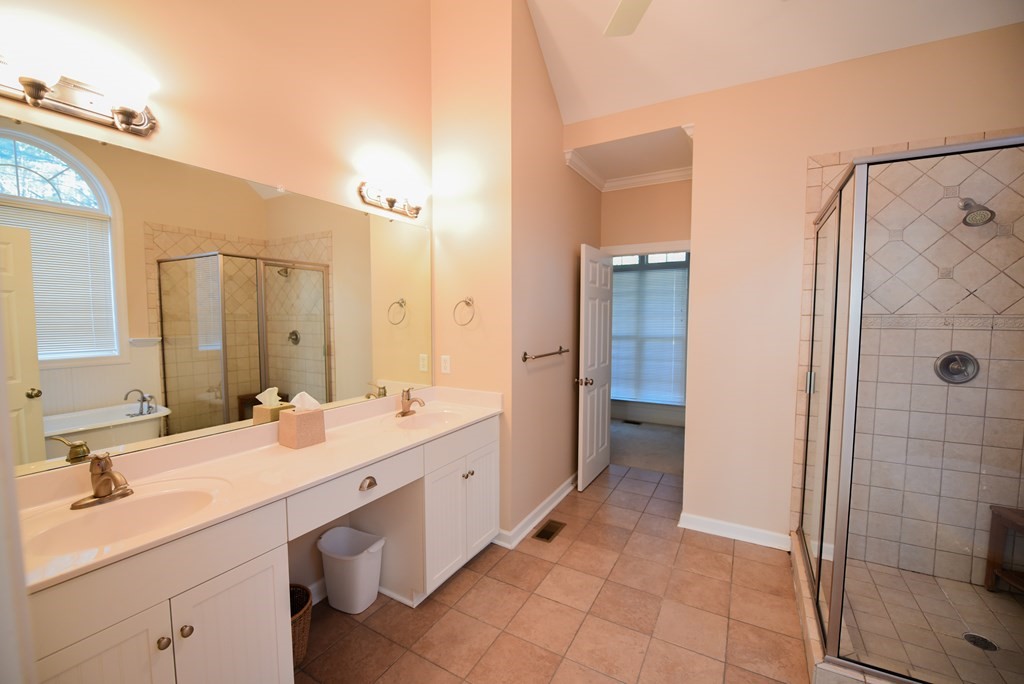 1008 HuntersCreek Boulevard