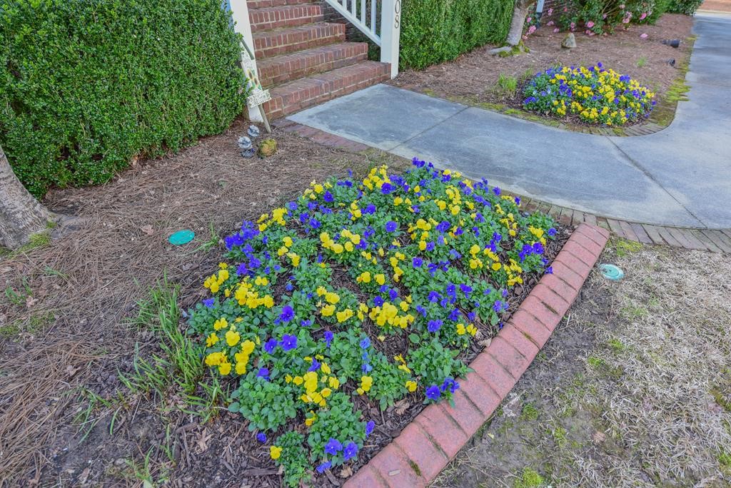 1008 HuntersCreek Boulevard