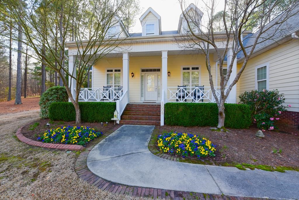 1008 HuntersCreek Boulevard