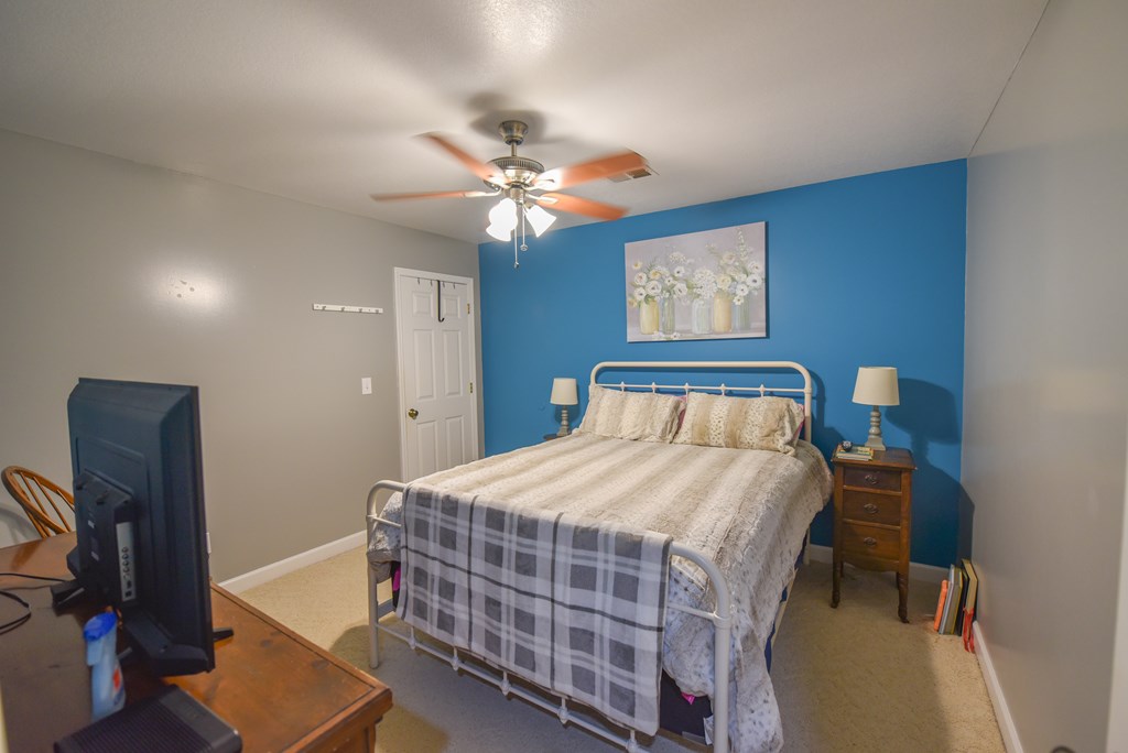 2275 W Hwy 184 Highway