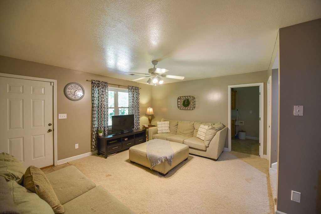 2275 W Hwy 184 Highway