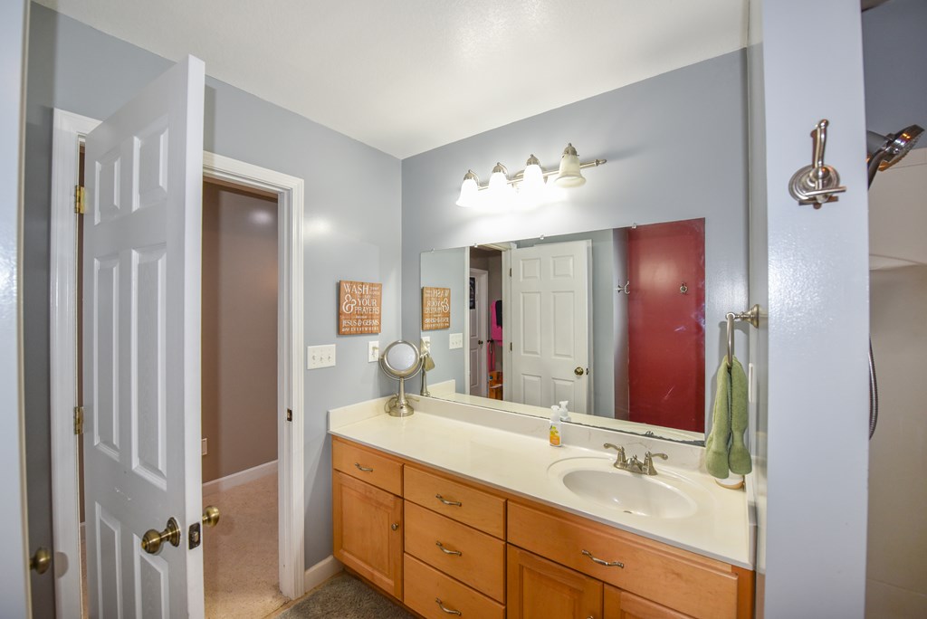 2275 W Hwy 184 Highway