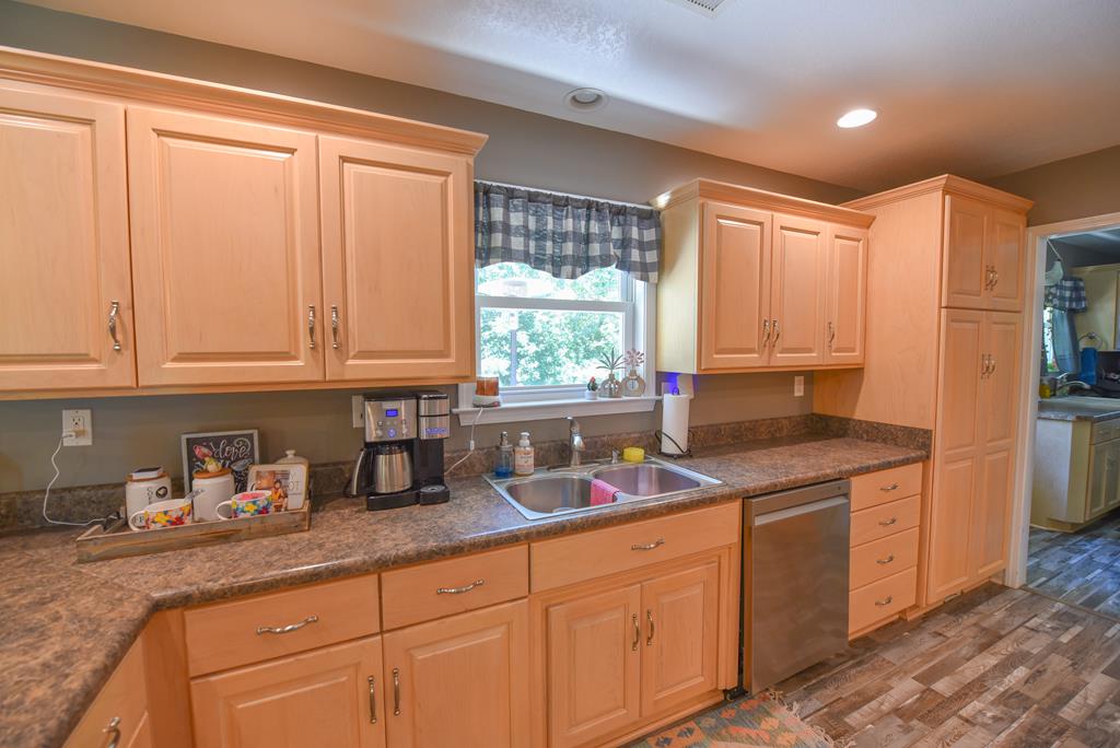 2275 W Hwy 184 Highway