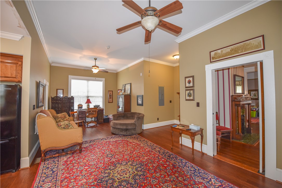 507 Main Street N Road